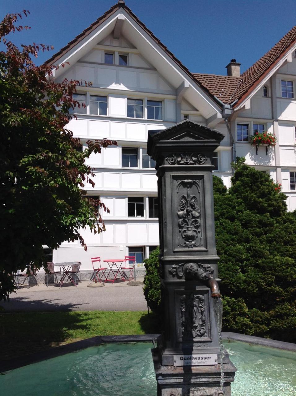 B&B Am Brunnen Stein  外观 照片