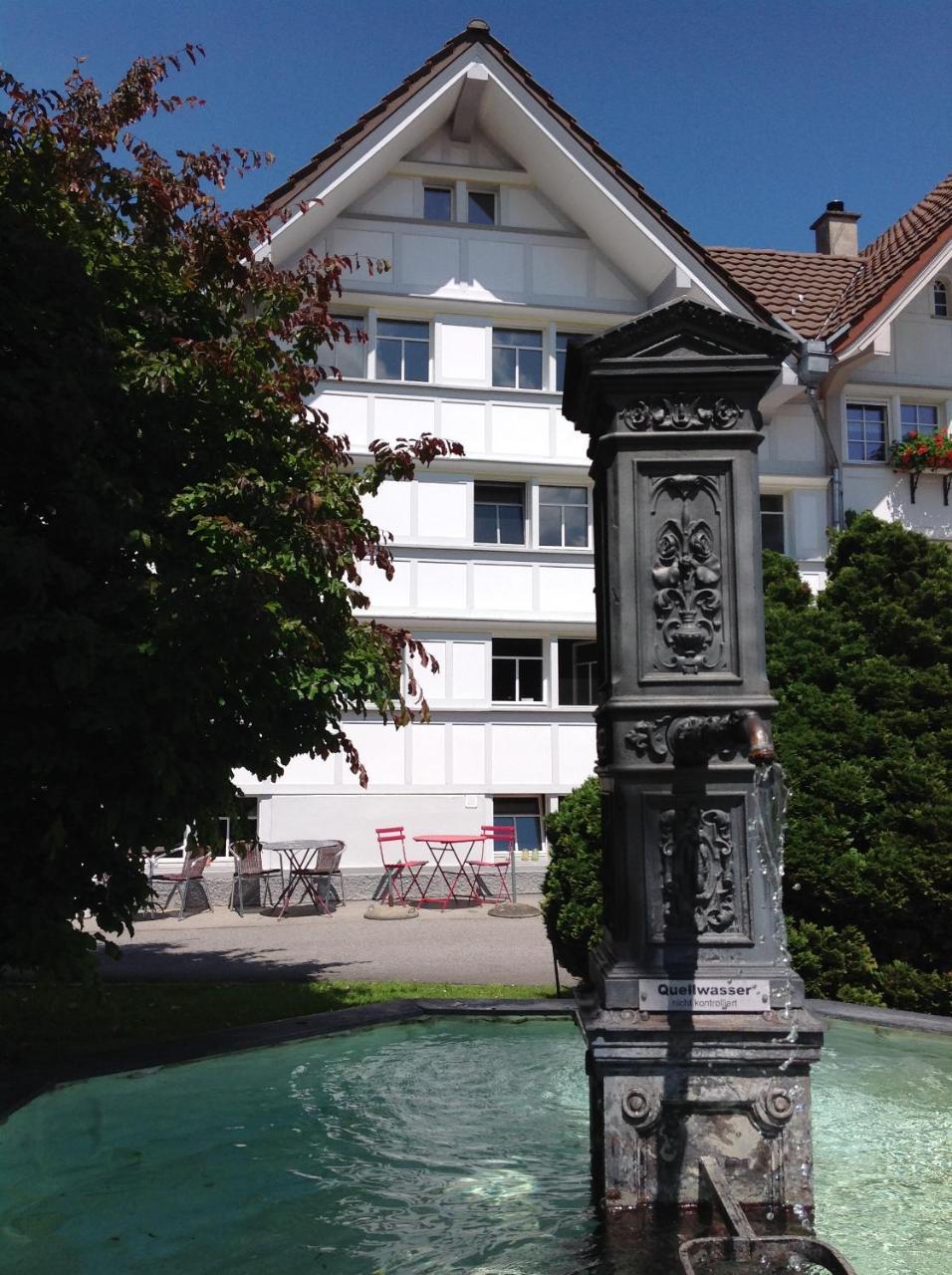 B&B Am Brunnen Stein  外观 照片